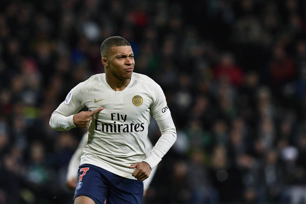 连续两周夺冠！世界杯北京站：苏翊鸣三轮全部完成1980强势摘金